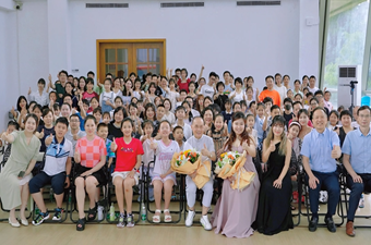 心手相連，以(yǐ)樂傳情 | 香港著名音樂教育家邱天虎與愛徒郭倩如柏斯之(zhī)旅圓滿落幕